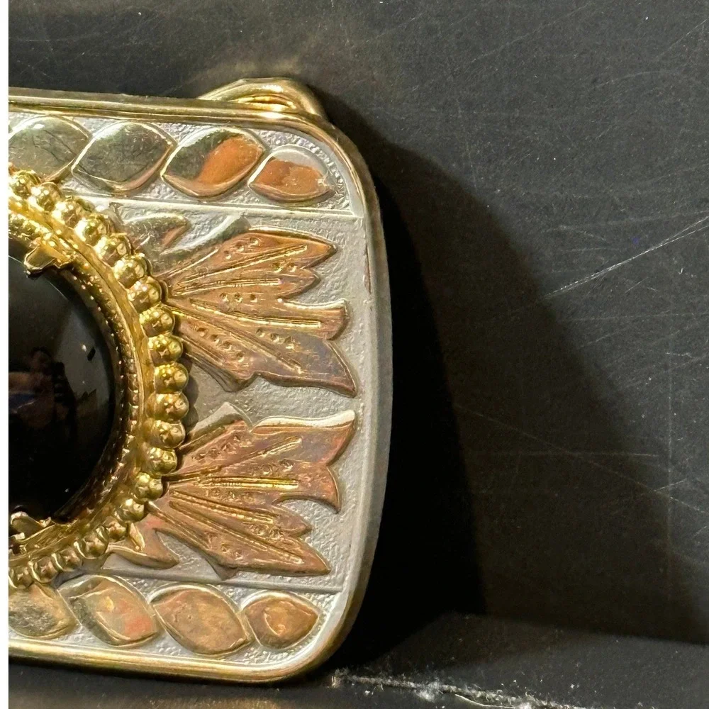 Vintage‎ Western Belt Buckle Gold Silver Tone Black Onyx Cabochon Mixed Metal